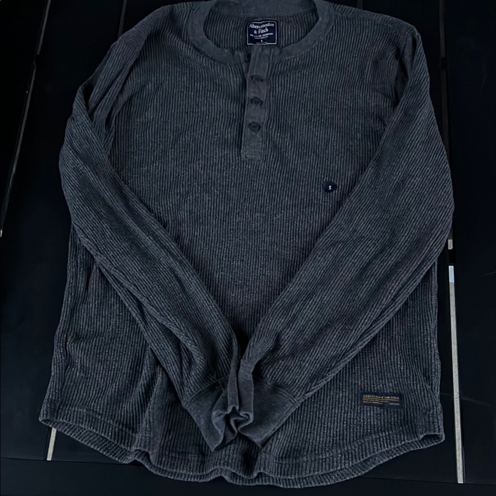 Abercrombie & Fitch Dark Gray Ribbed Henley